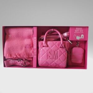 BOX OF STEVE MADDEN GIFT SET WINTER SCARF CROSSBODY BAG BRIGHT PINK